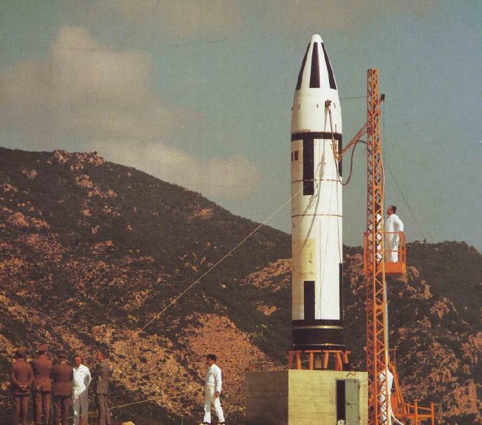 ALFA 弹道导弹项目是意大利在 20 世纪 70 年代初启动的两级固体中程弹道