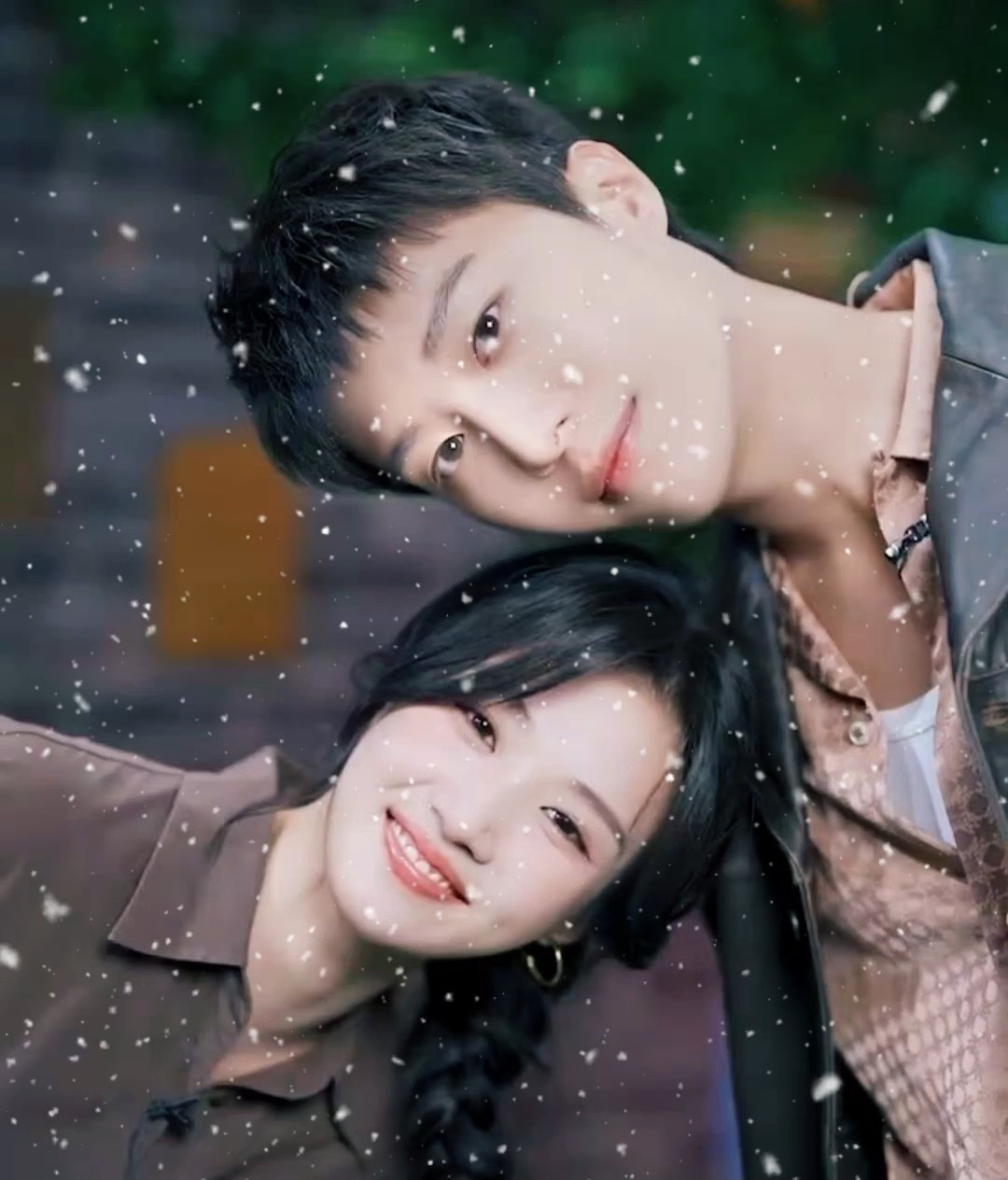 #范丞丞卢昱晓歪头杀#范丞丞卢昱晓“歪头杀”来袭，不止有点甜，是很甜啊[送花花]