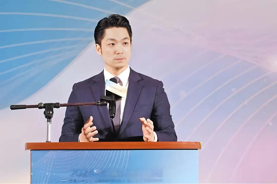 蒋万安被看作蓝营新星，但2028年会是他出马吗？政大教授邓中坚怎么看法耐人寻味。