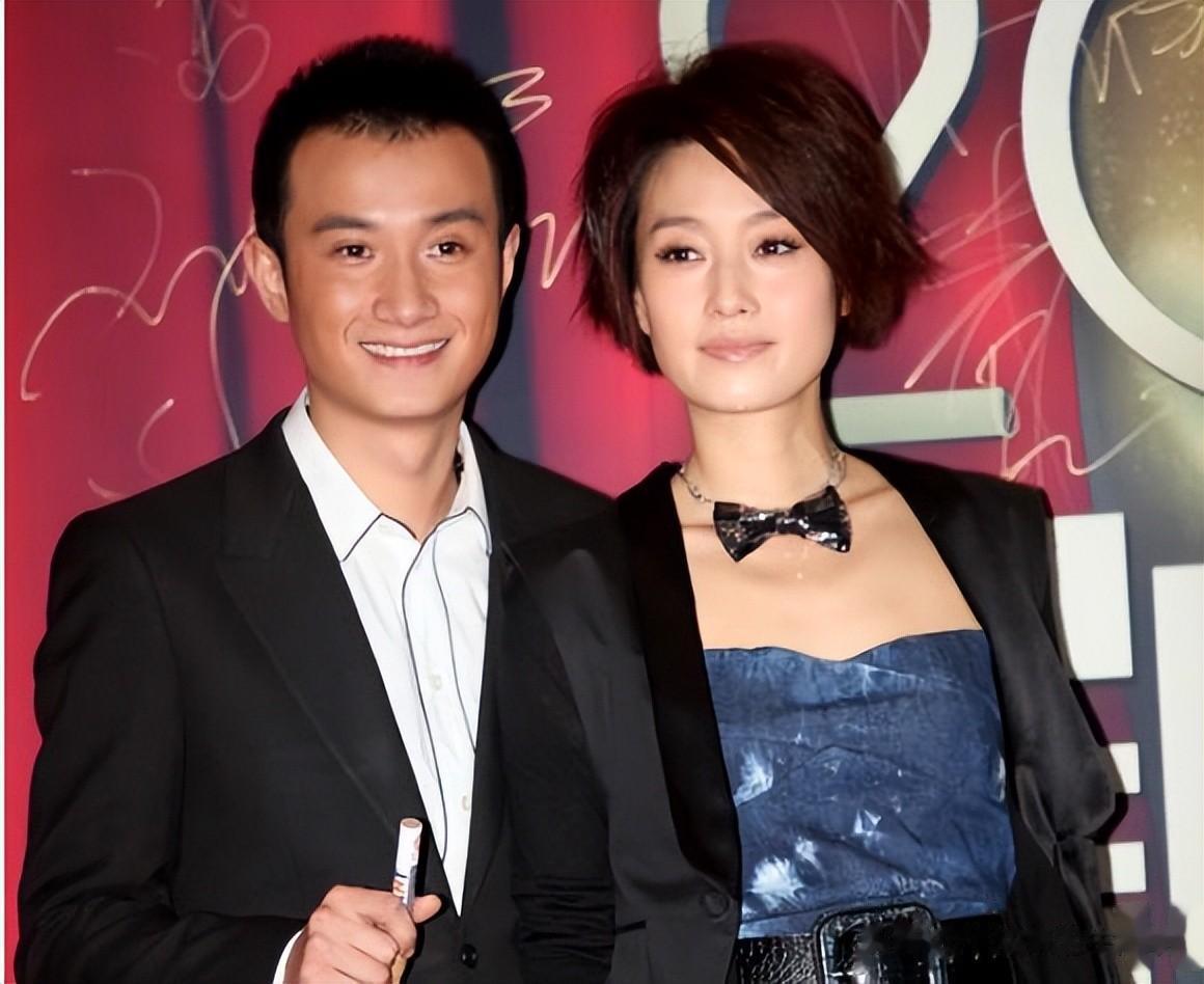 马伊琍文章一家四口同框，庆祝女儿八年级毕业，一年学费20万
文章和马伊琍已经离婚