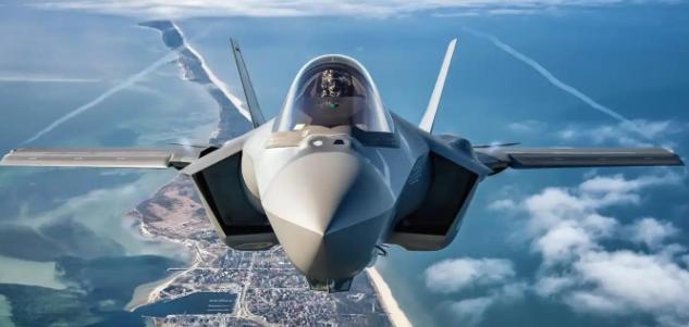 这仗还怎么打？F35还在2000公里外刚起飞，解放军就能把它锁定了，打个比方，美