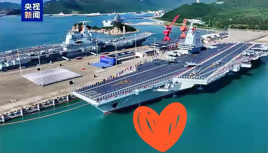 谁懂啊！福建舰正式入列的消息一出来，我直接忍不住热血沸腾！这可不是简单多了一艘航