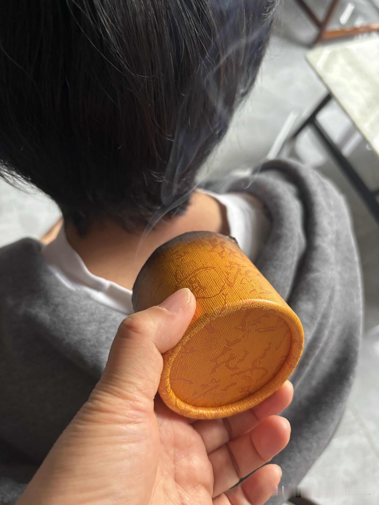 高二娃在学校被传染了流行性感冒，周五回家赶紧喝一些感冒颗粒，维生素C，然后周六上