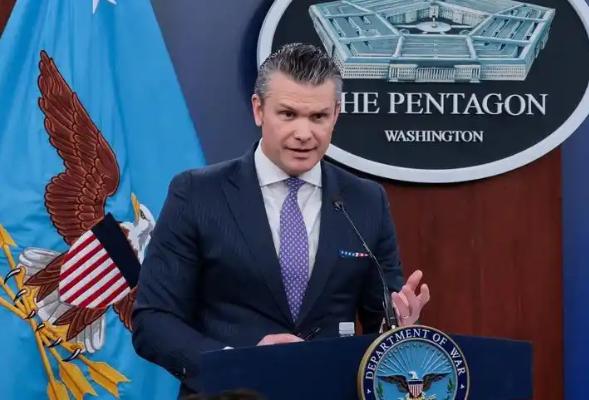 这也太巧了，这边美国政府刚要搞大动作，那边高官的投资顾问就想着砸几百万重仓军工股