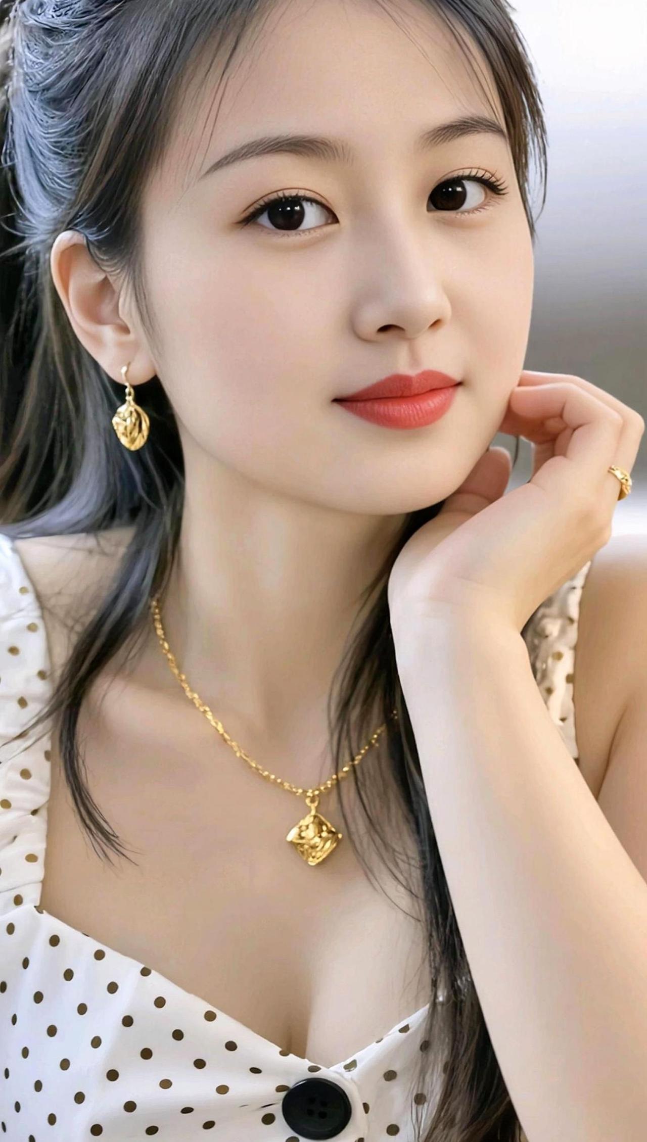 清新妆容分享 简约穿搭搭配 颜值穿搭技巧之搞清穿搭明度 AI波点时尚照