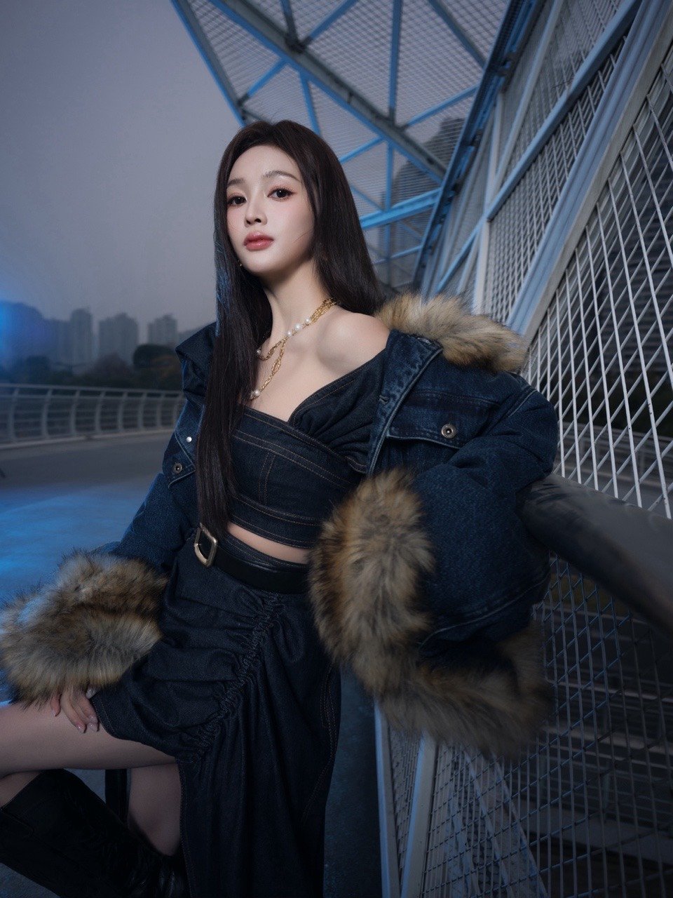 吴宣仪中国电影120周年活力之夜出图吴宣仪牛仔套装大片 吴宣仪中国电影120周年