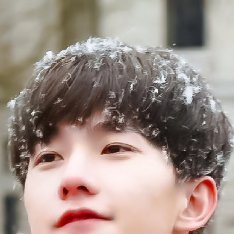 阳光信用🌞过去几年驻扎剧组潜心拍摄、消失在镁光灯下的状态，也让粉丝们经历了一段