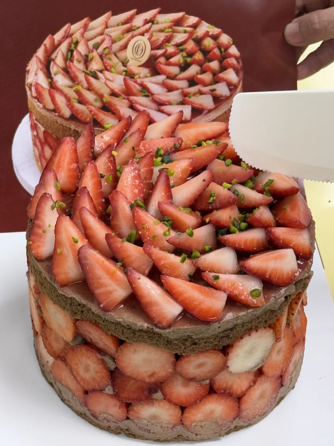 北京的！！最nb好吃的一块草莓奶糕🍓。。。