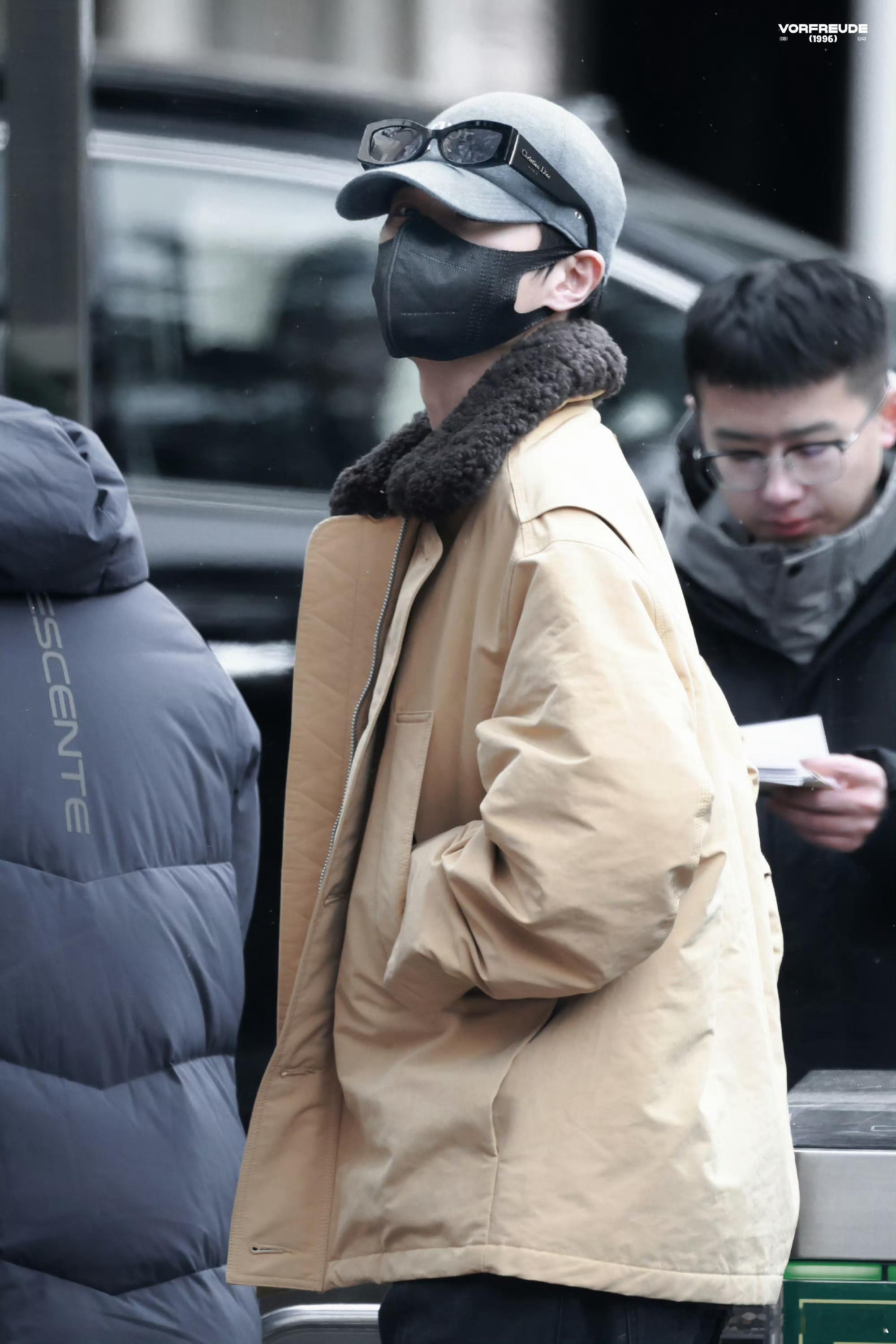 李昀锐来马年春晚联排了，新年开门红啊李昀锐首次现身春晚联排马年春晚