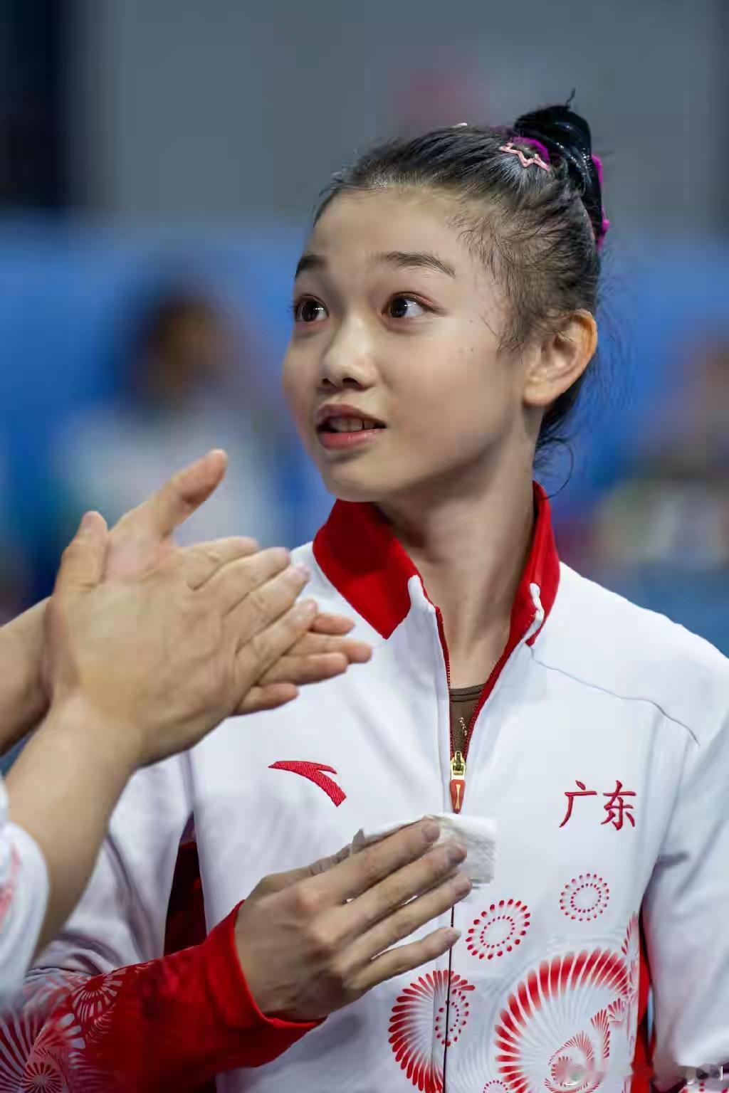 全运会上又升起一颗新星!这女孩名叫柯沁沁，在本届全运会上摘得5金2银，一举成名，