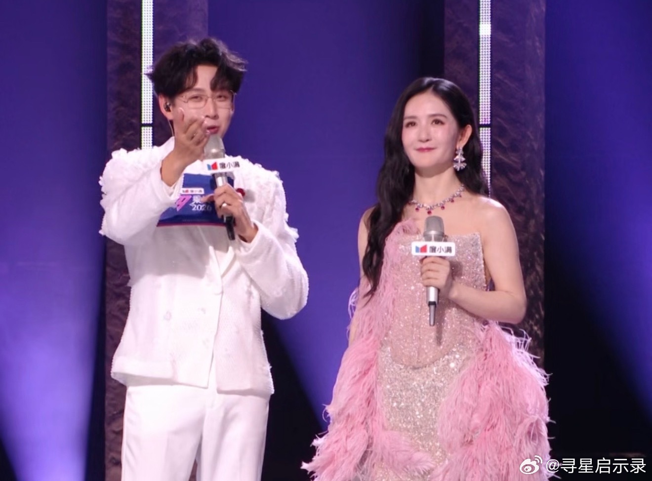 谢娜演唱会练舞的视频？？？？谢娜！今年！要开演唱会？？？？没听错吧？？  她有歌