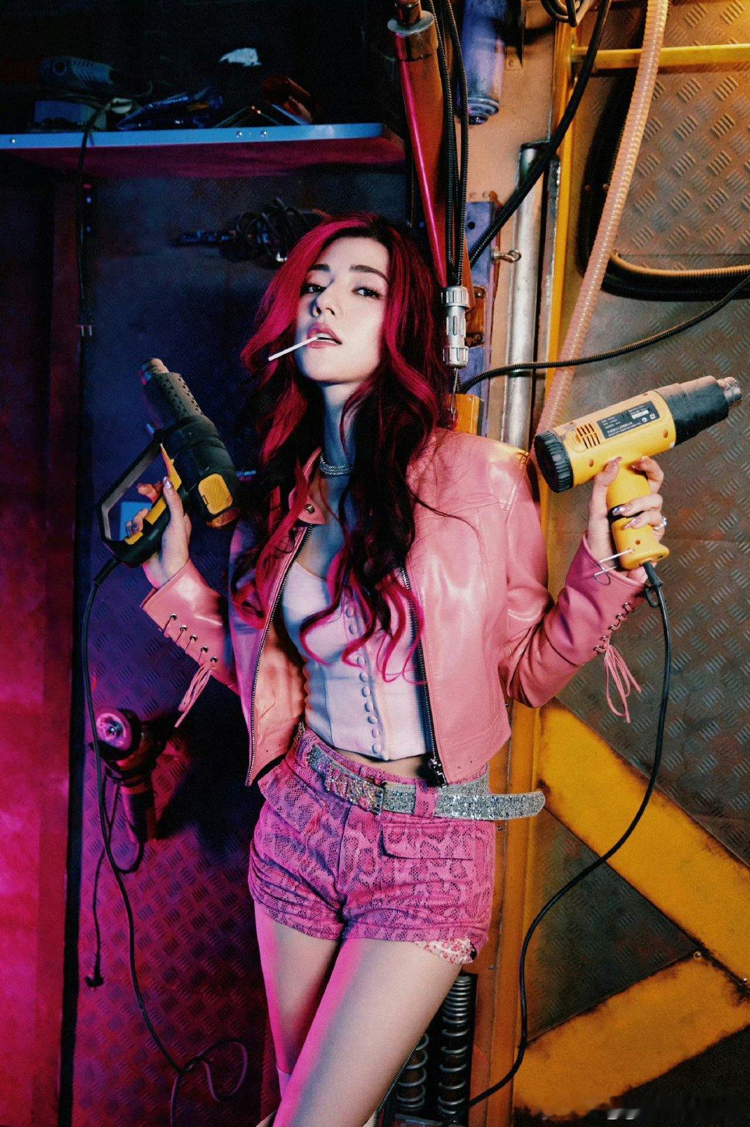 #娜然 饭撒的神#每次看到娜然姐姐的饭撒，都会被她的热情和活力所感染！她对粉丝的