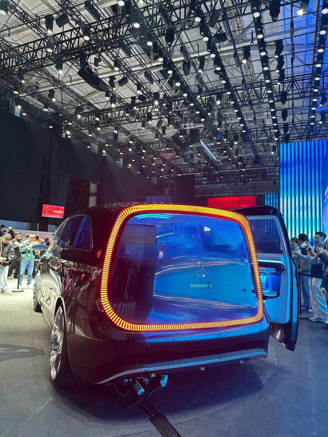 2026年量产👉 全新奔驰Vision V