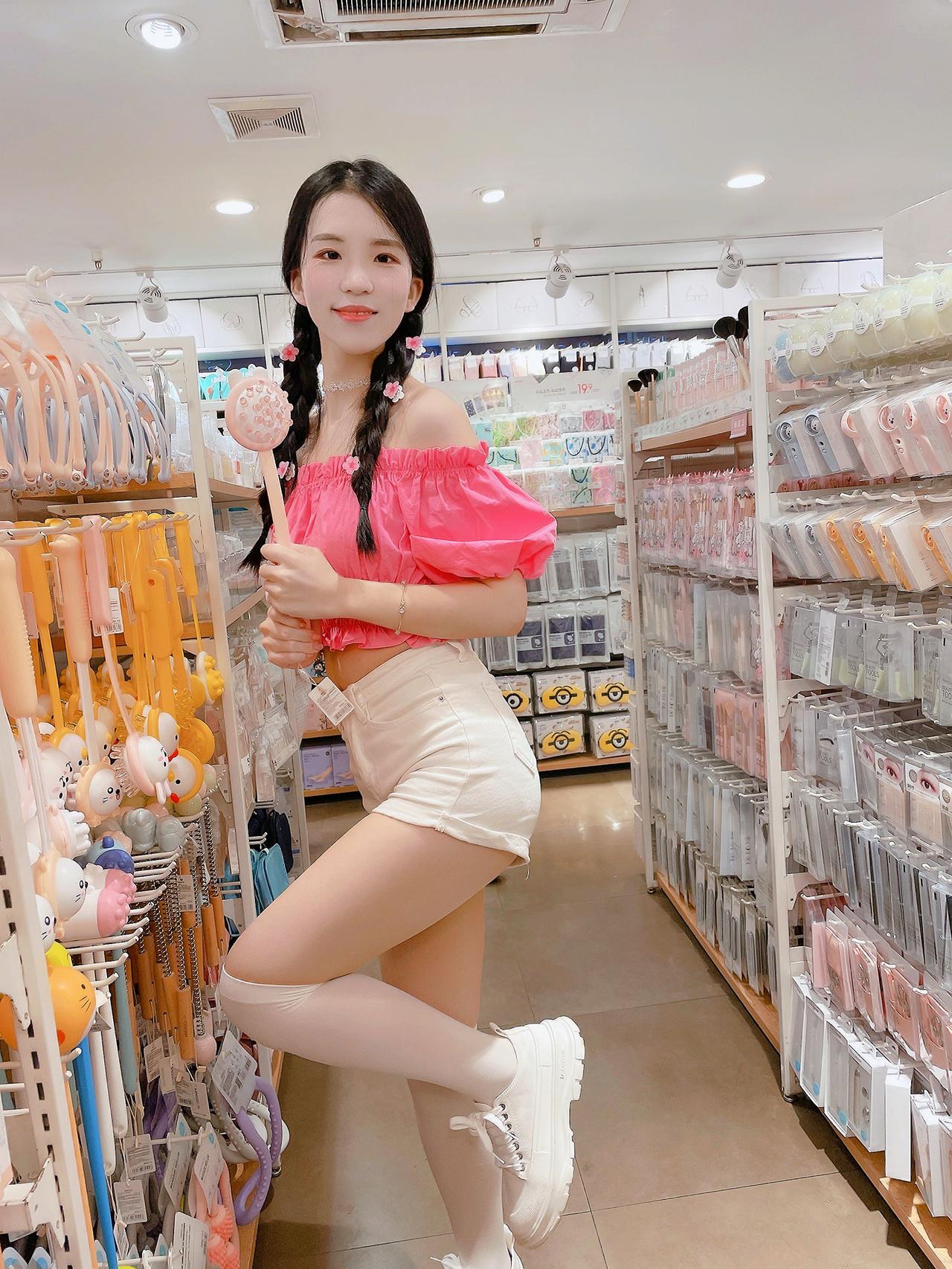 “开“四海之财，“工”万民之福，“大“八方之业，“吉”万代之秋美女 过膝袜 春节