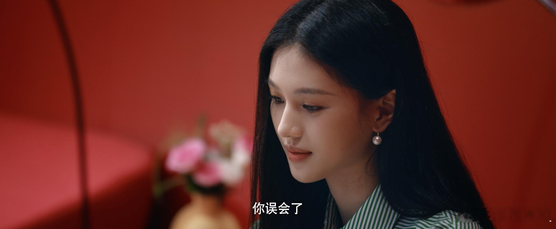 以为是小妈没想到是亲姐 “见不得人手段混进画廊”...亲妹妹这敌意拉满啊哈哈哈哈