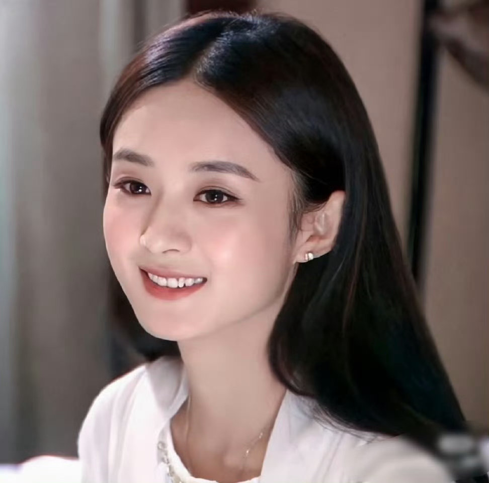 你们觉得宋祖儿可以接班赵丽颖吗，都是圆脸 