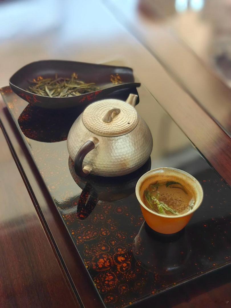 喝茶看戏，欣赏我的大漆和银器A股科技退潮