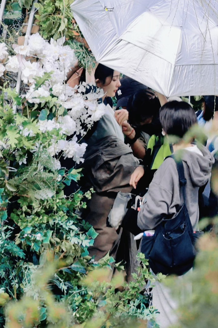杨幂  ym杨幂冯湮儿 ym 杨幂冯娷 🦊₊˚⊹⁠♡如果阴雨绵绵✮