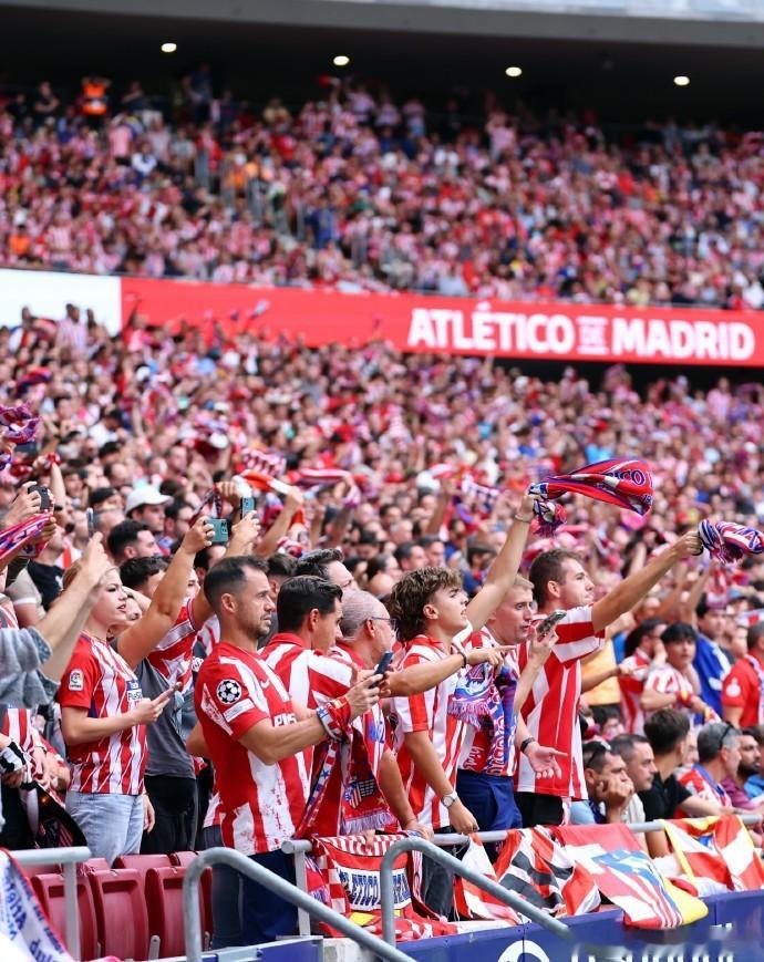 马德里竞技来了！今天马竞主场出战阿拉维斯，拜托朋友们！今天的两队根本就没有可比性