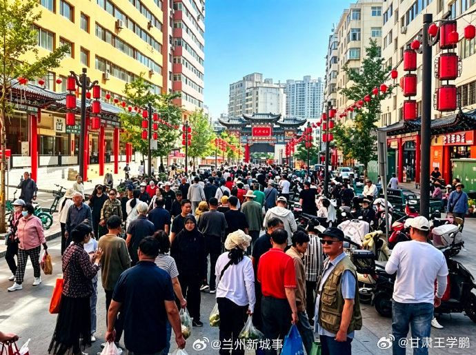 一座菜市场留住兰州人间烟火兰州五泉早市年客流超1500万藏着城市烟火要说最能读懂