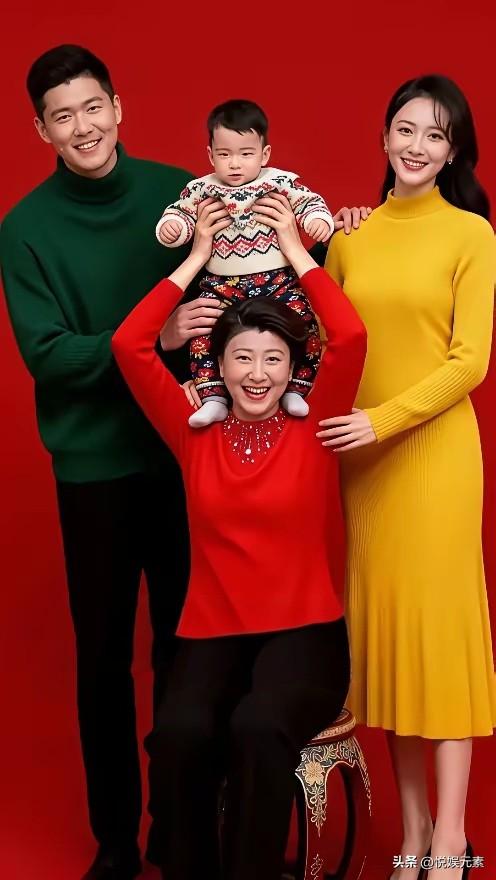 东北顶流明星阎学晶一家，儿子高大威猛，儿媳贤惠美丽。

她们一家太幸福了。
阎学