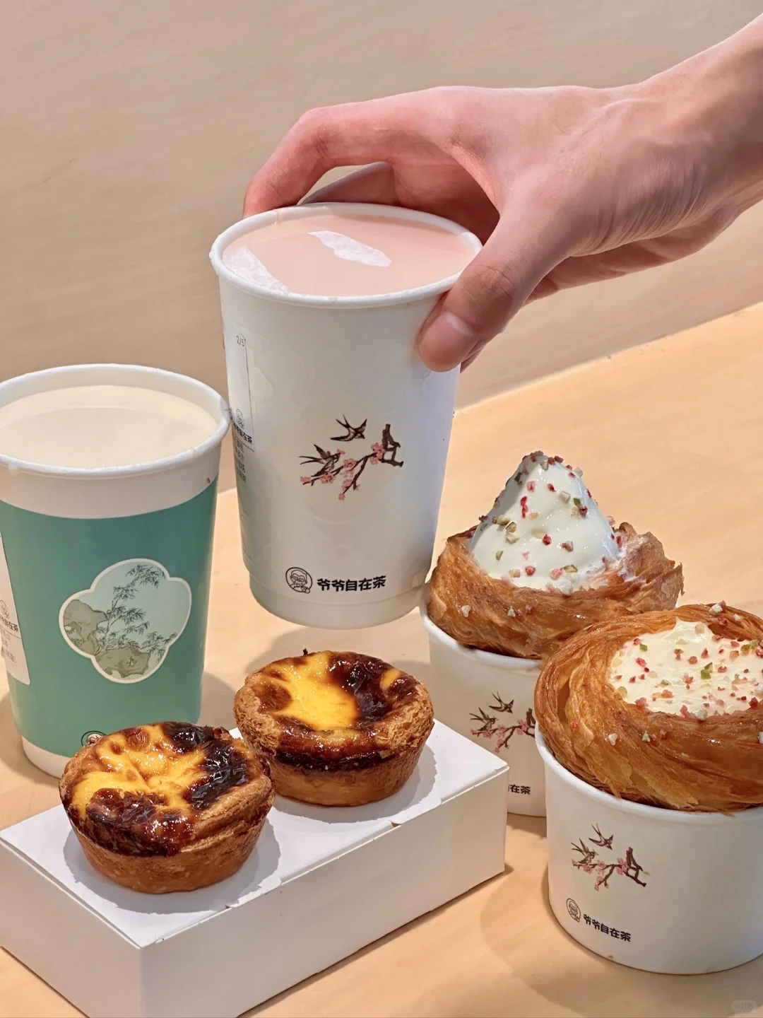 多少次排长队就是为了这口蛋挞…