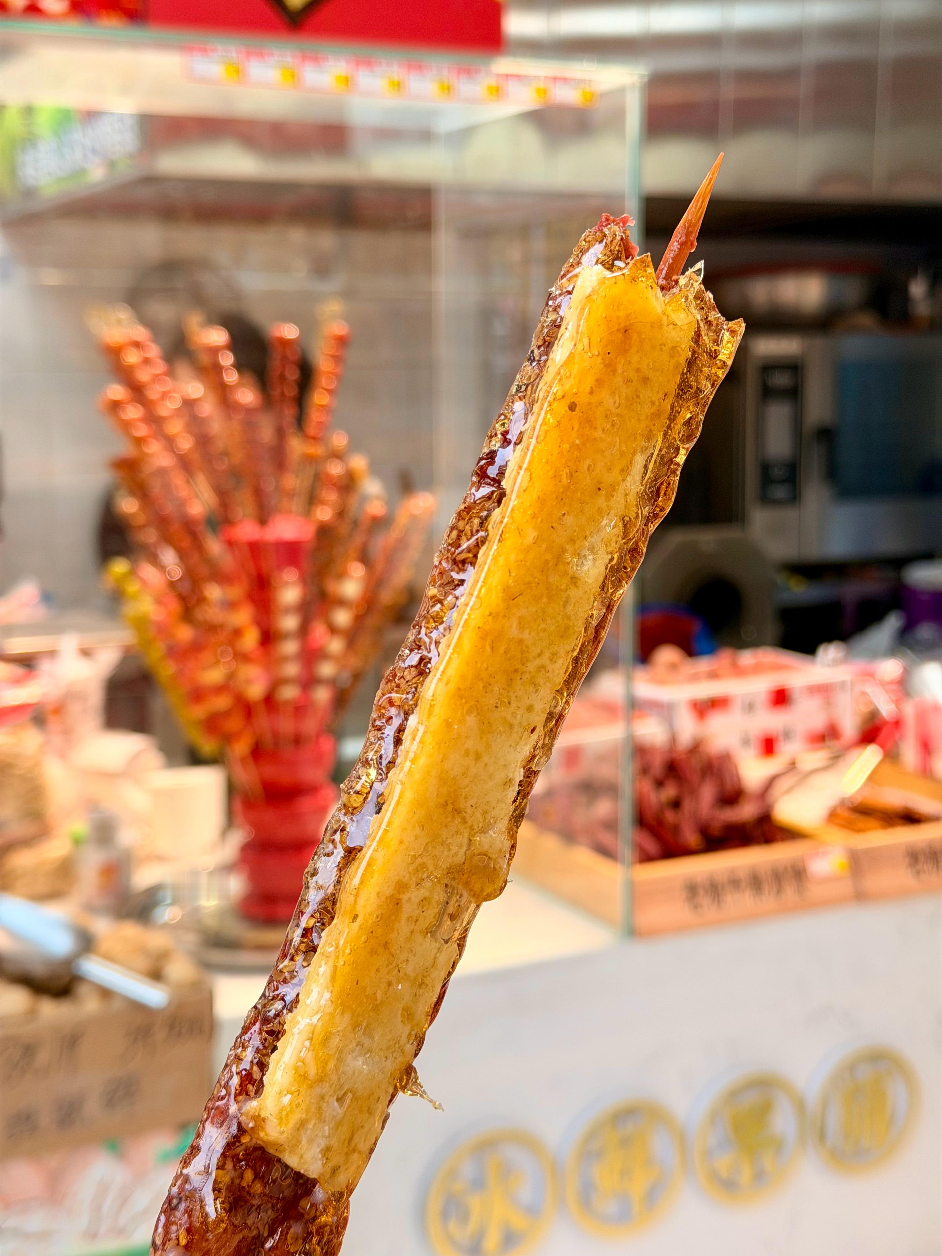 奶皮子糖葫芦的热度传到哪啦？出北京了么？很少吃糖葫芦的本人表示真的还挺好吃的[笑