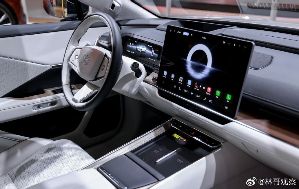 铂智7宣布保留关键实体按键铂智7保留实体按键是“安全优先”的理性选择。在新能源车