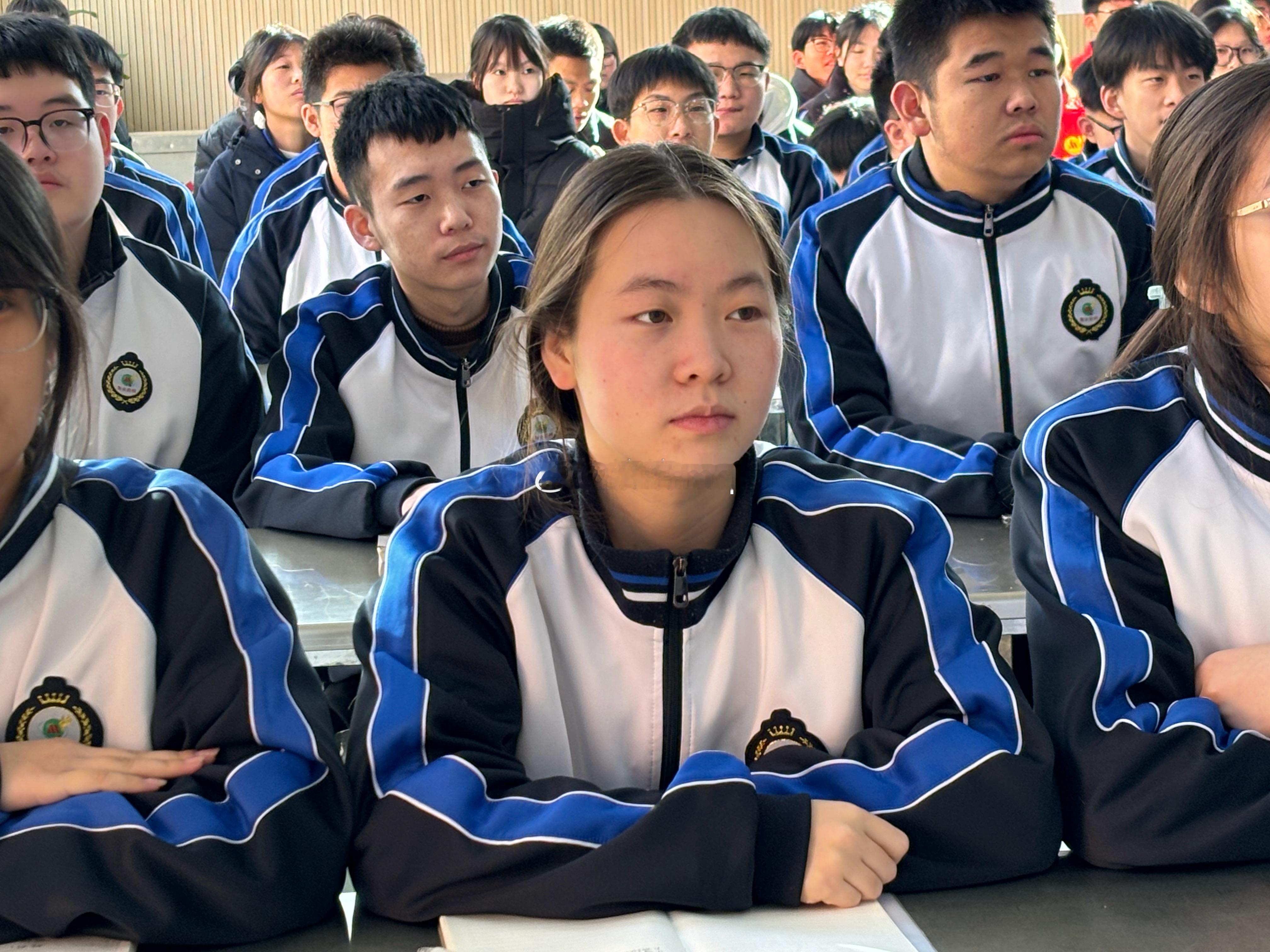 小英曝上拉如出轨表妹渣男啊启明学校棒棒哒 衡水·衡水启明学校