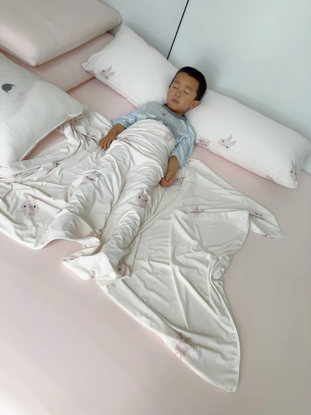 夏日🌞小闺女的🛏️必须要粉粉嫩嫩