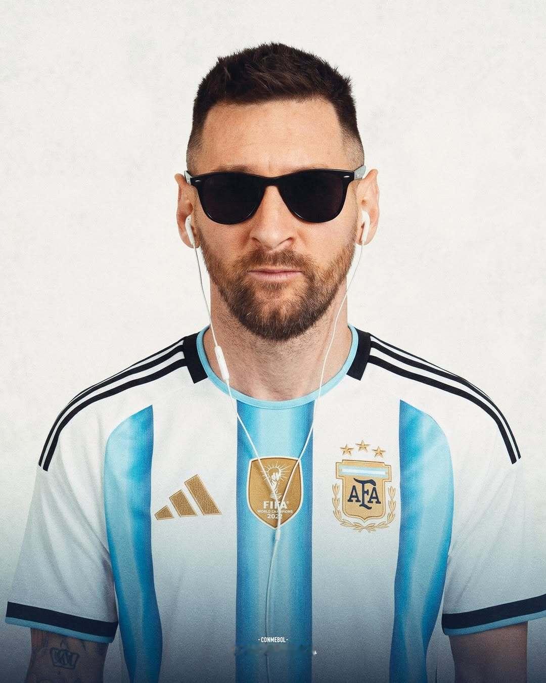 美洲杯官方｜我们正进入状态：😎墨镜已戴上。梅西