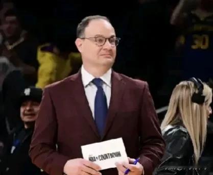 笑掉大牙！NBA“狗仔队”的GOAT沃记退役，他也能进名人堂？

不得不说NBA