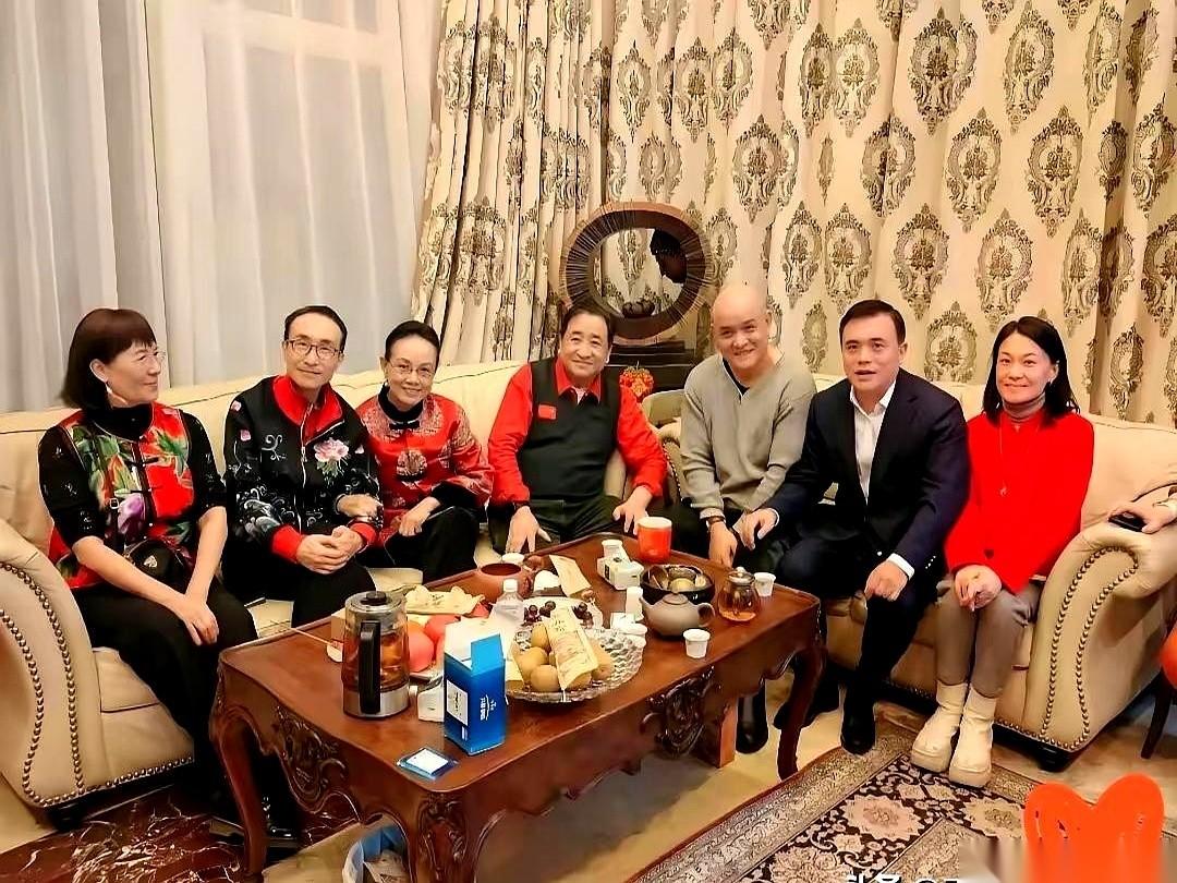 揣着中国的工资，晒着加州的太阳。
这画面，真带劲。
什么叫人生赢家？我今天算是看