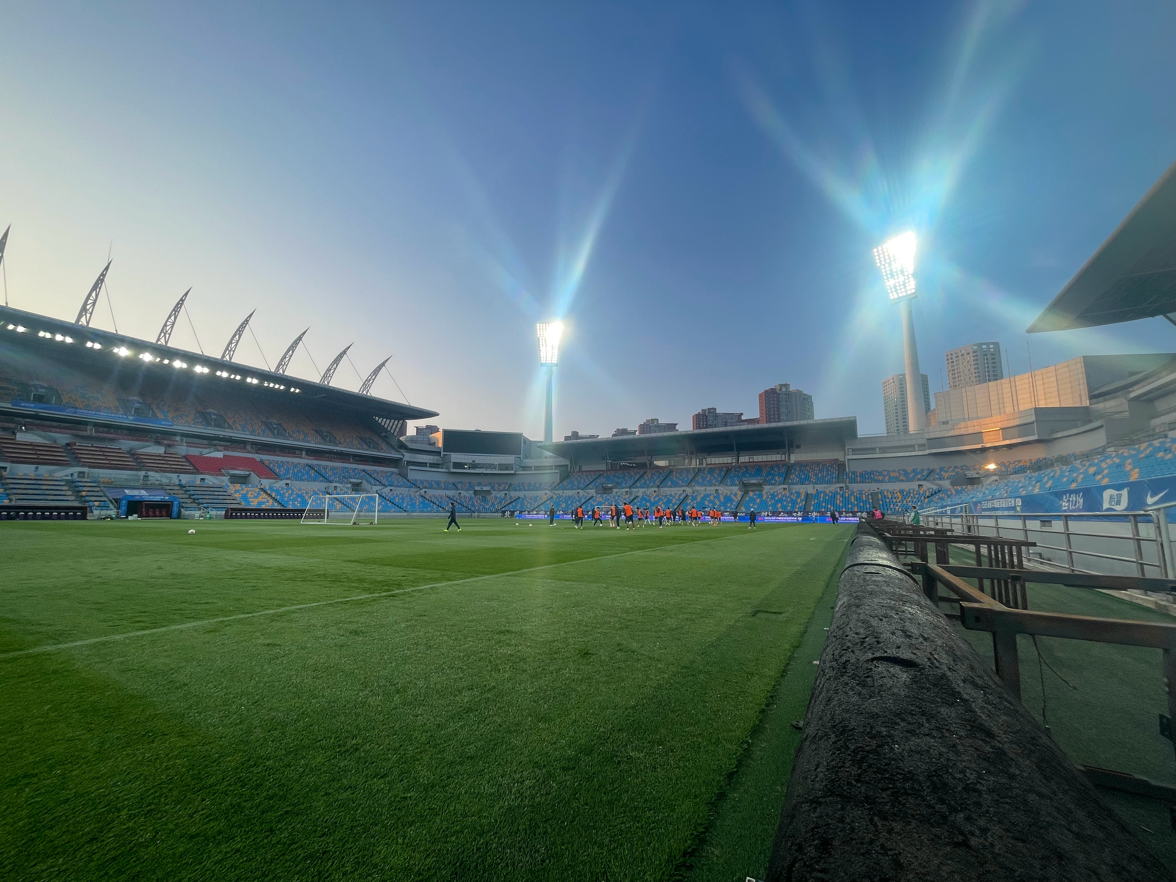 明天见我先回家播上海德比，海牛的内容晚一点发