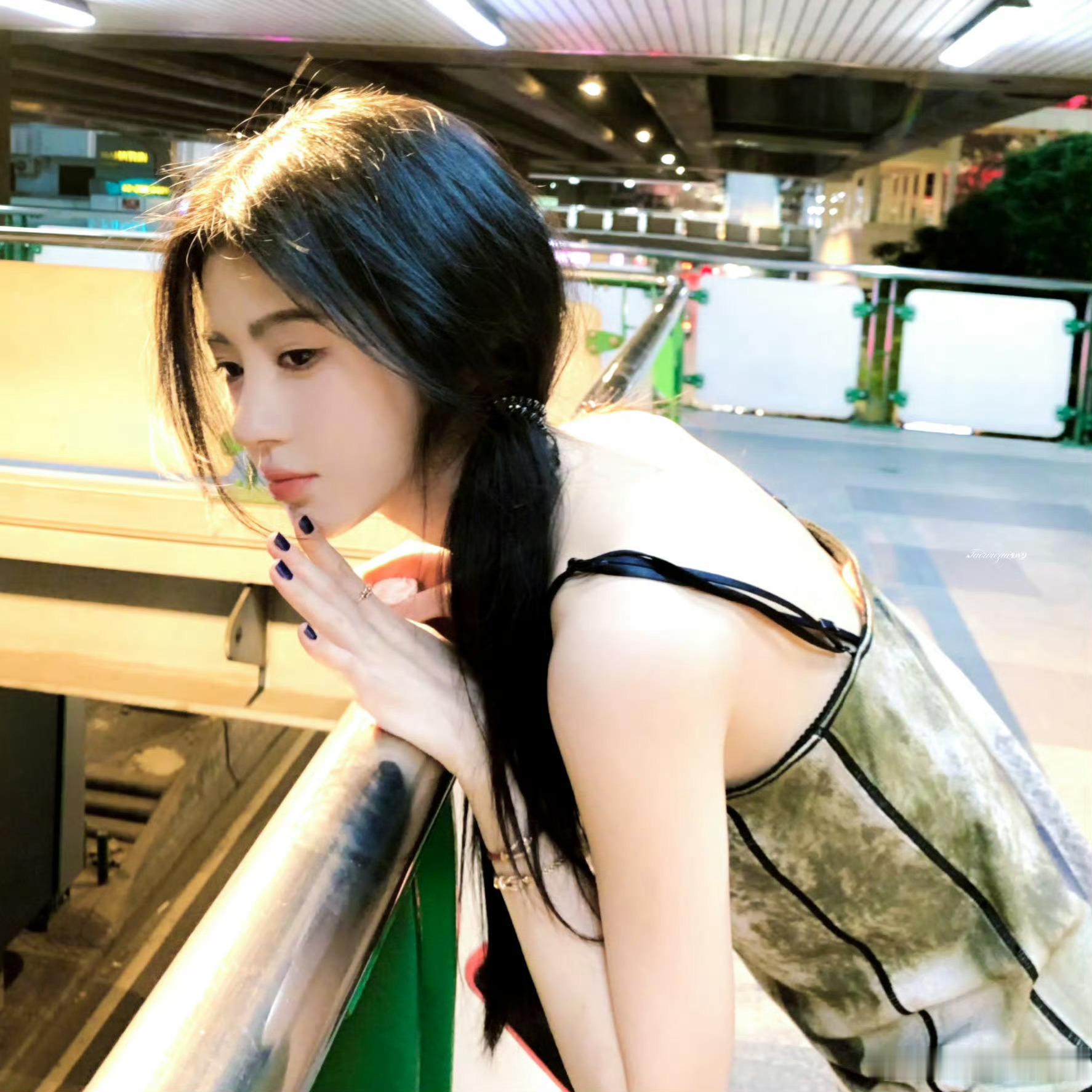 鞠婧祎 jjy鞠婧祎阿黛 jjy鞠婧祎苏绿夏 “你是我的盛夏晴空，也是我的雨后斜