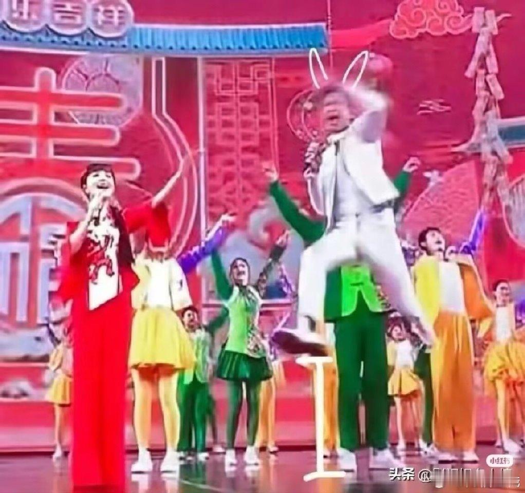 邓超 来唱快乐老马邓超应该唱的是快乐老马！给黄子弘凡整成邓超幼年体了哈哈哈哈 