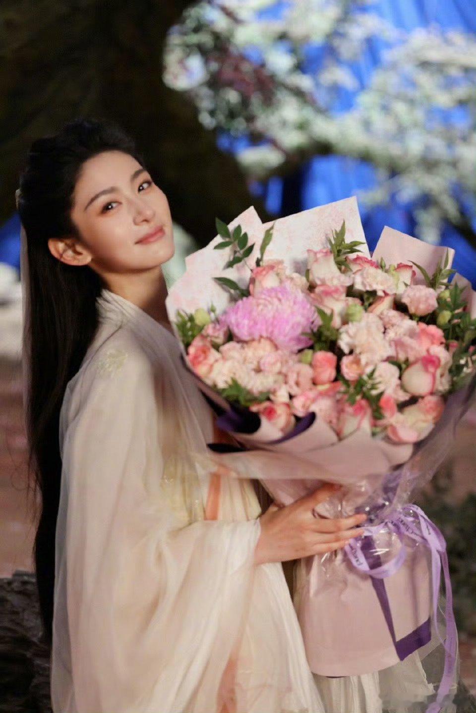 赵晴 00花买股 《金吾不禁》片花，真的被赵晴惊艳到，能想到让她演女将军的真是天