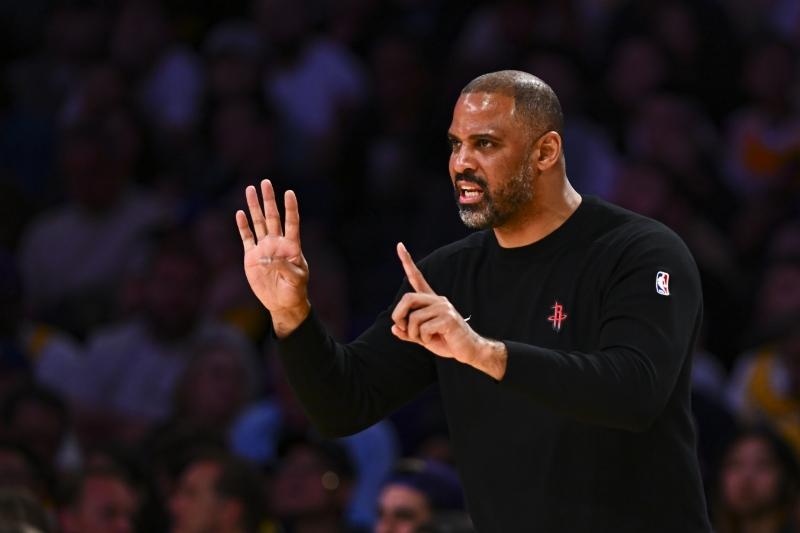 乌度卡又开喷！自己是一点责任都没有吗？
火箭输给了公牛队，赛后，乌度卡也是开喷，