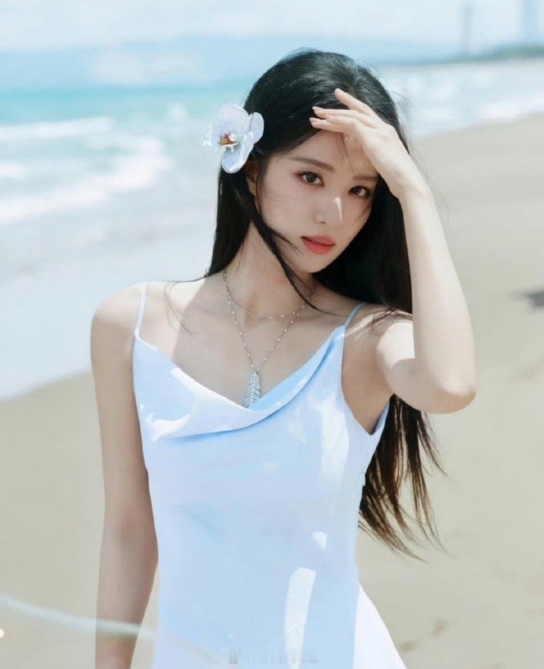 王楚然我的现偶白月光回来了，颜值气质双双在线，妥妥的现偶天花板。不施浓粉便美得耀