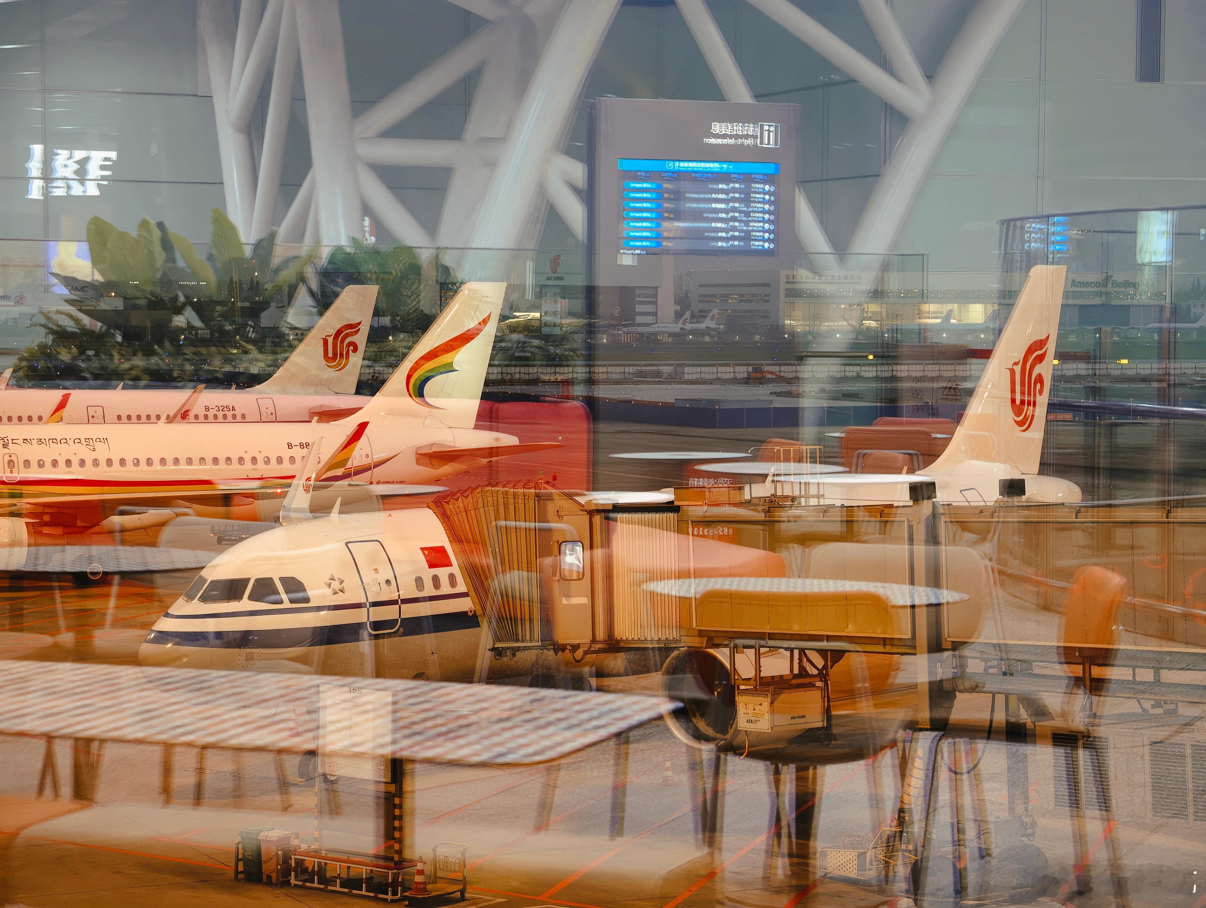 早早早班机回北京，最近披星戴月的强度堪比高中生。 成都·成都双流国际机场