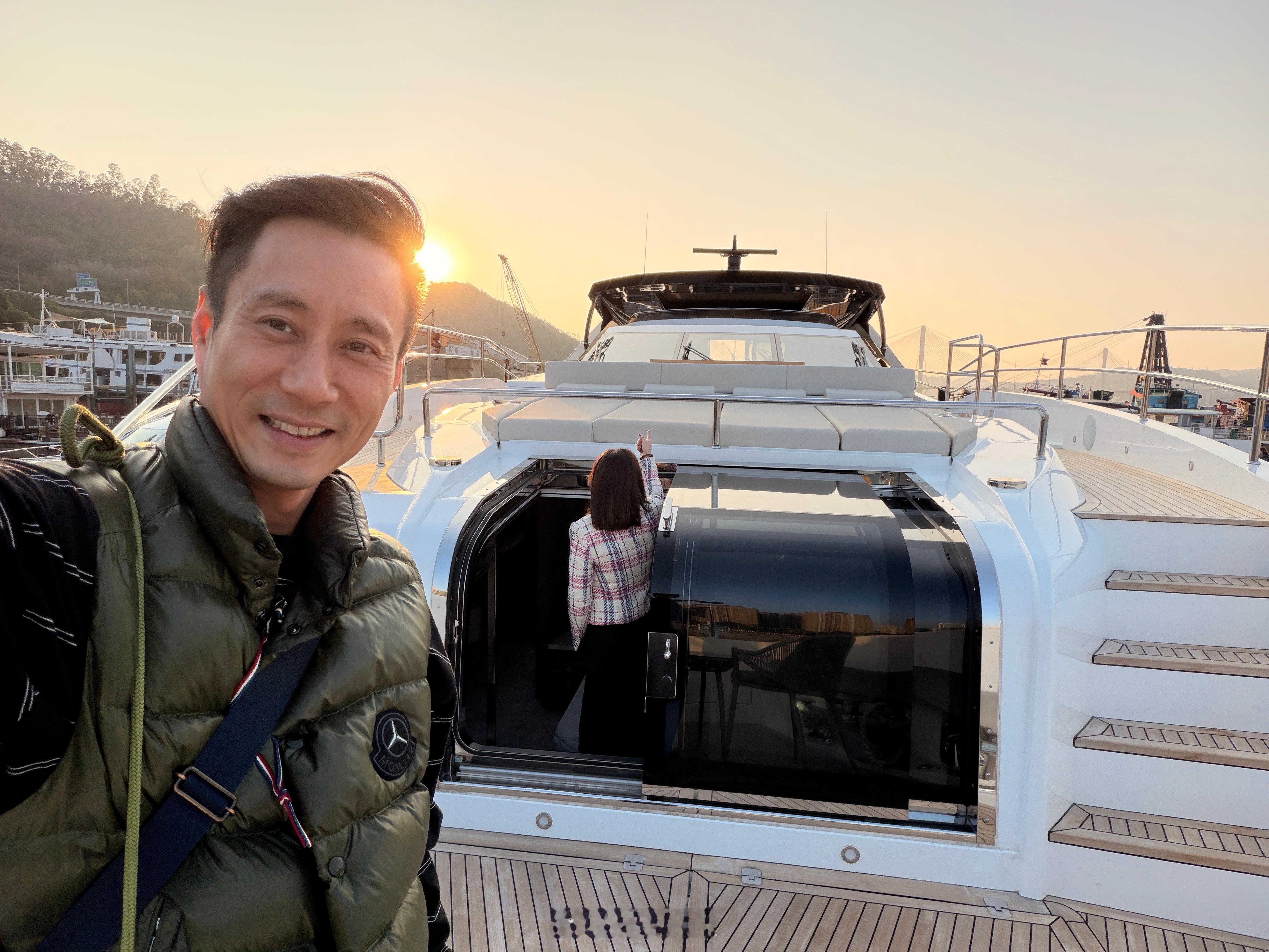 去参观一款豪华游艇，我最关注的地方，是轮机舱