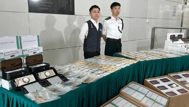 香港海关侦破空运走私贵金属出口案，检获约168公斤怀疑黄金薄片及约285公斤怀疑