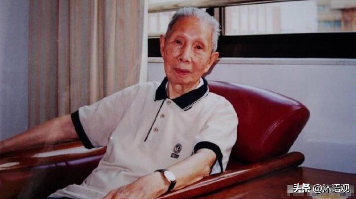 1955年，蒋介石的女婿被判刑15年，其妻子亲自出面找周总理求情，周总理出面干预