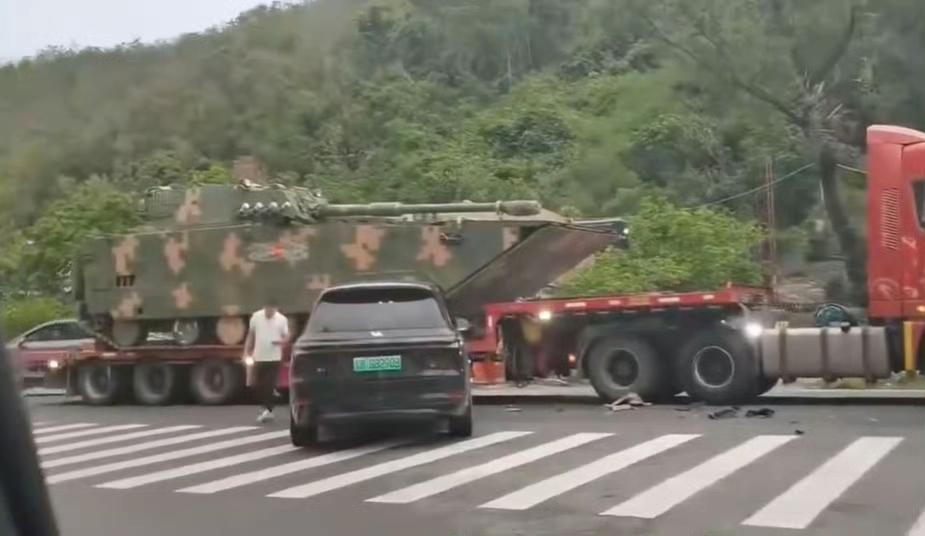 撞过装甲车，
这个牛能吹一辈子了。