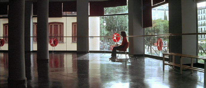 我不会讨人喜欢，我从小就不会讨人喜欢，后来我知道了怎么讨人喜欢，我决定就不讨人喜