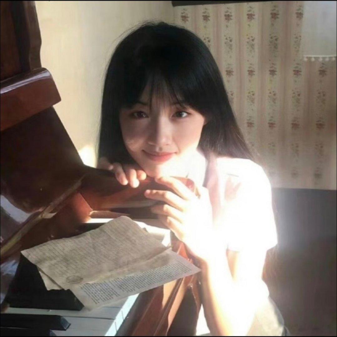高级感头像。 