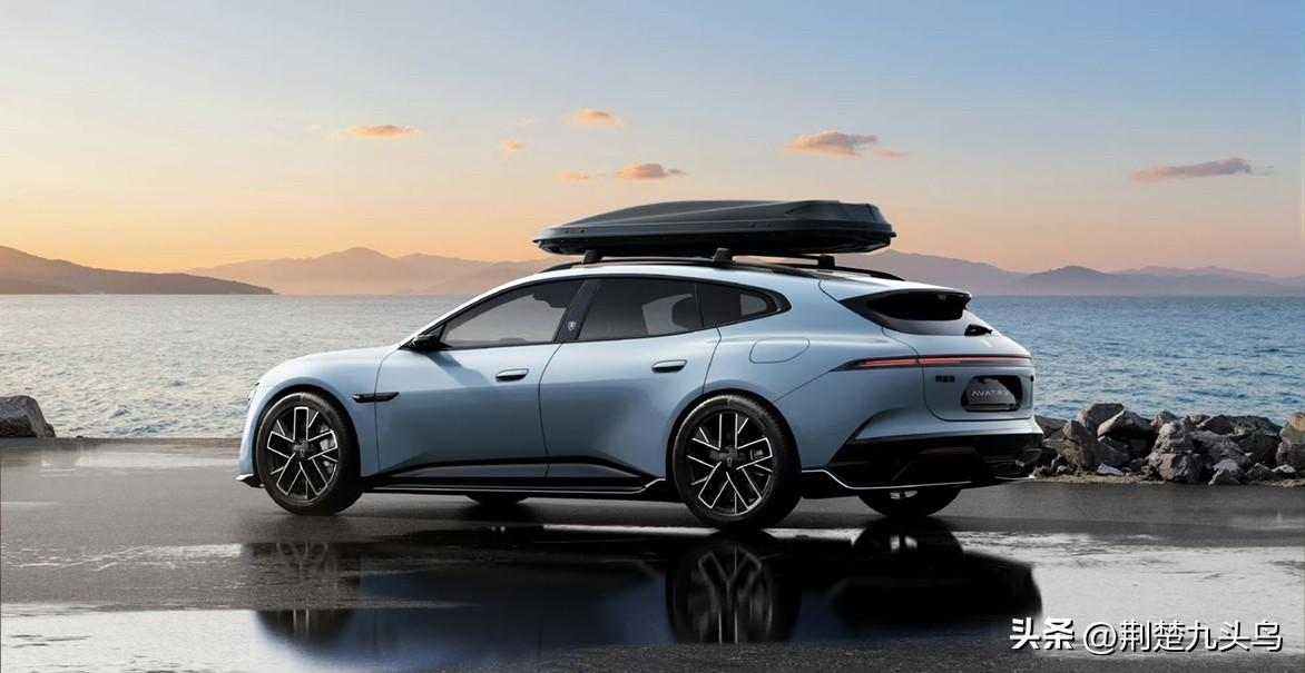"兄弟们，阿维塔06T这波官图有点意思！

先说几个关键点：

第一，华为乾崑2