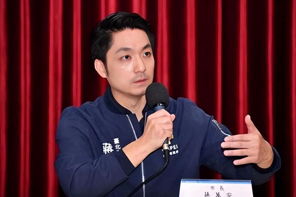 台北市长蒋万安最近撂了句狠话！他表示，如果大陆军机继续在台海绕飞演习，他就要停掉