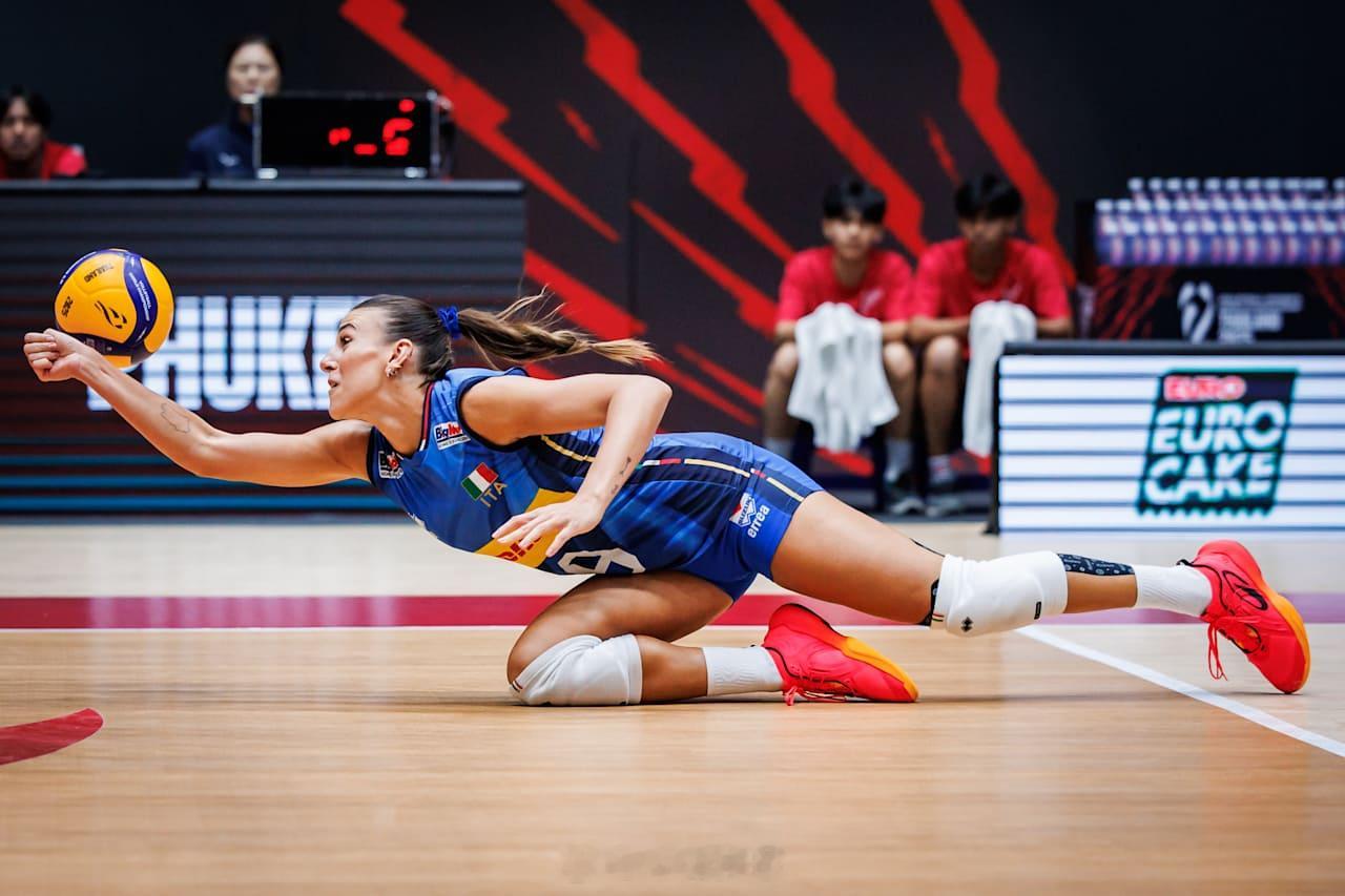 【2025女排世锦赛 小组赛：意大利女排3-1比利时女排】北京时间26日晚上，泰