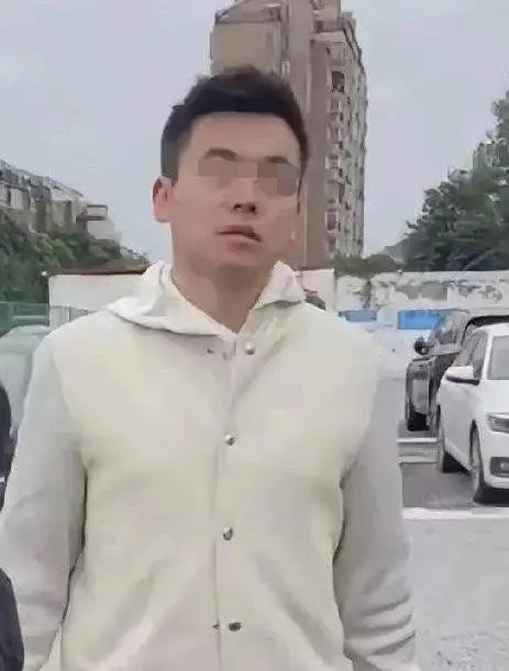 谁能想到，
一封律师辞职信居然把“文字游戏”玩成了道德翻车现场？

上海君和律师